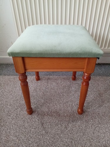 Solid pine wood - wood, table